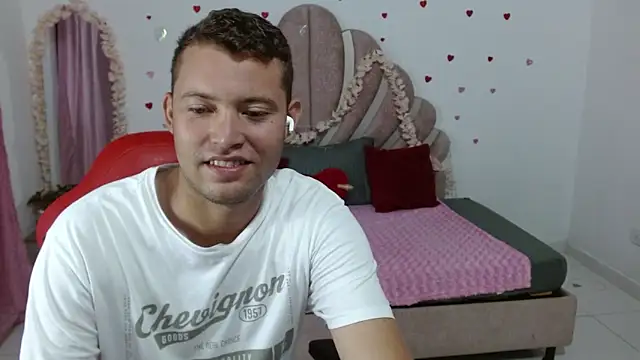 sven fox723 online show from June 15, 12:40 pm