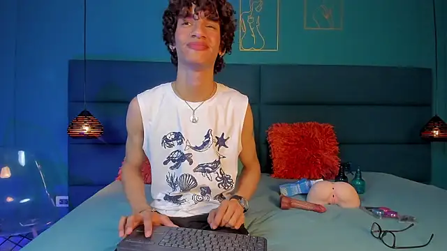 willturneer online show from March 13, 3:35 am