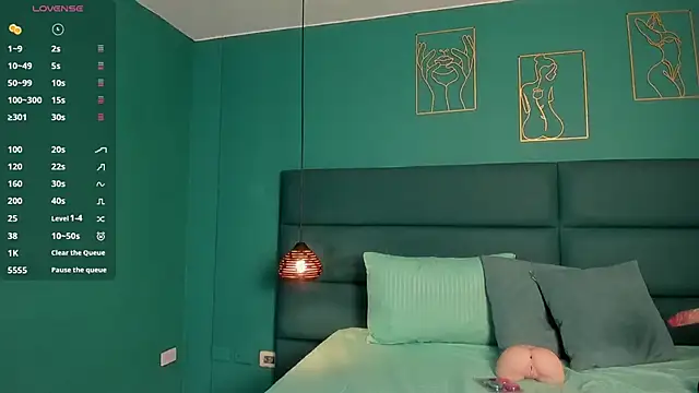 willturneer online show from April 18, 5:44 am