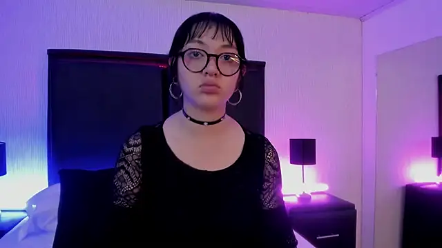 LilithBluum online show from June 3, 1:25 pm