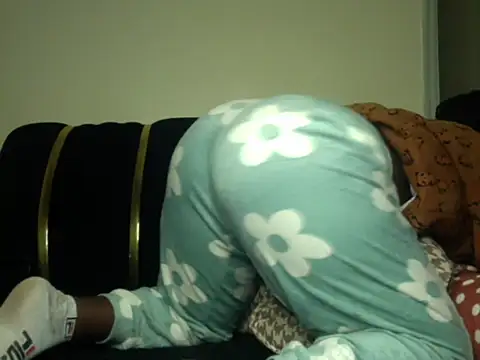 Sexxybella  online show from April 28, 3:22 am