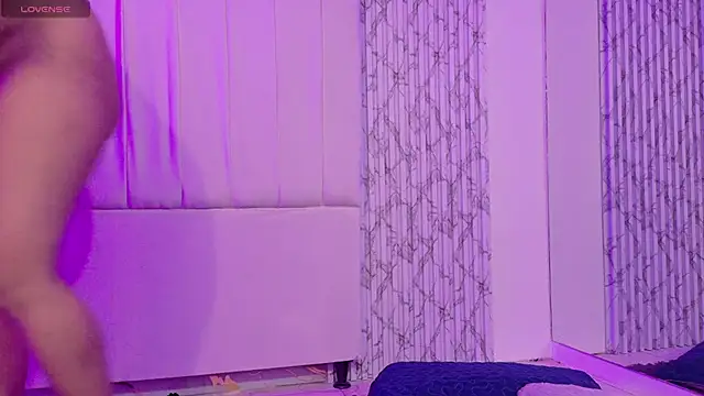 LorenaDuval online show from June 11, 7:12 pm
