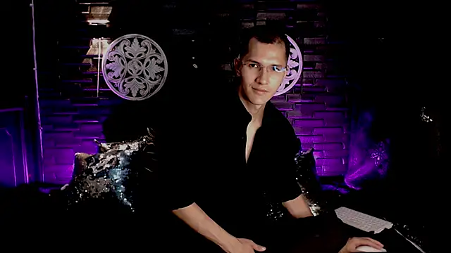 MilanDavid1 online show from March 22, 5:27 pm