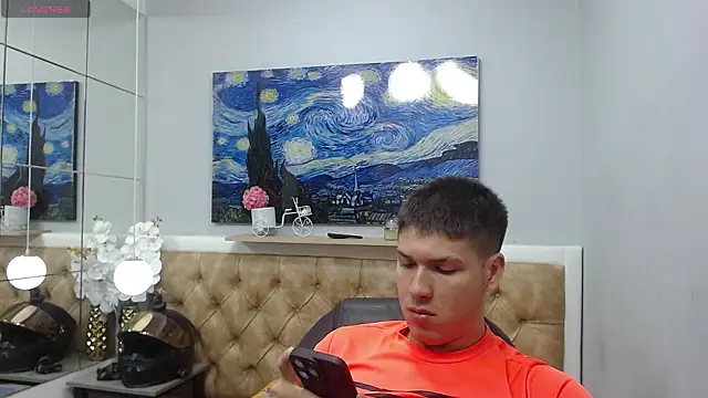 Snapshot of AlessandroFranco chatting on May 27, 1:30 pm AlessandroFranco online show from May 27, 1:30 pm