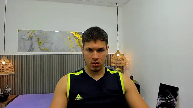 AlessandroFranco online show from July 4, 1:28 pm