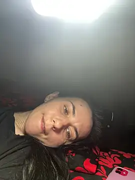 Oliviyaa kiss  online show from March 11, 11:11 pm