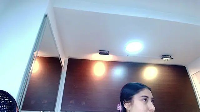 Gabriela meow online show from April 25, 12:41 pm