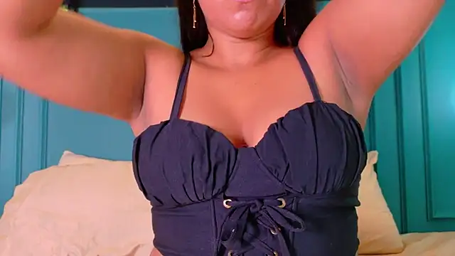 ZoeyMonroe  online show from April 17, 11:57 am