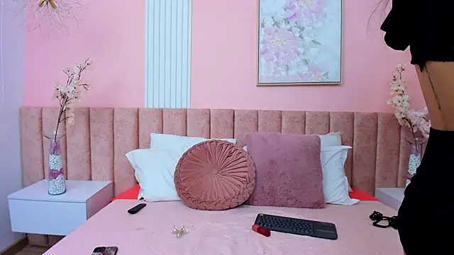 Skarlet Kiss online show from March 23, 7:07 pm