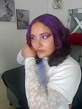 Liily Foxxy online show from April 16, 10:49 am