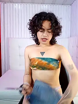 Kittylatina  online show from March 18, 7:11 am