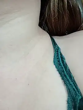 jennyyhottt online show from May 7, 6:52 am