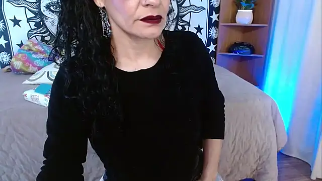 Alexandra Jones online show from July 18, 2:16 am