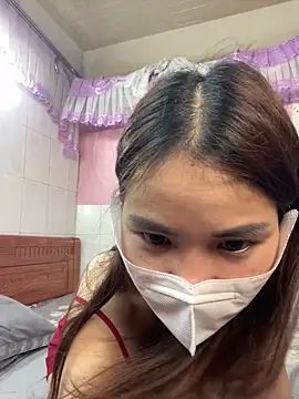 Snapshot of Emma_2603 chatting on April 15, 1:51 pm Emma 2603 online show from April 15, 1:51 pm