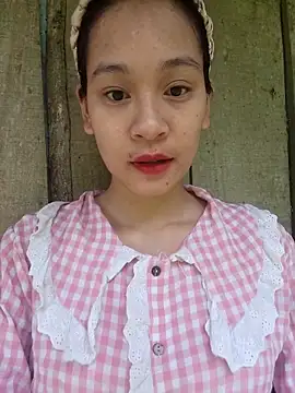 Snapshot of -Hicici- chatting on May 3, 12:05 am -Hicici- online show from May 3, 12:05 am