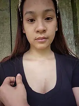 Snapshot of -Hicici- chatting on May 9, 12:16 am -Hicici- online show from May 9, 12:16 am