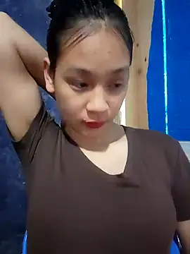 Snapshot of -Hicici- chatting on May 16, 12:18 am -Hicici- online show from May 16, 12:18 am