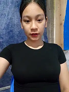 Snapshot of -Hicici- chatting on June 7, 12:04 am -Hicici- online show from June 7, 12:04 am