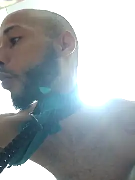 Snapshot of Polla-Grande_97 chatting on April 15, 8:43 am Polla-Grande 97 online show from April 15, 8:43 am