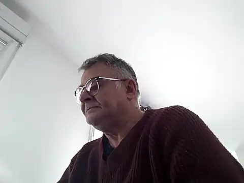 oura online show from April 11, 7:45 am