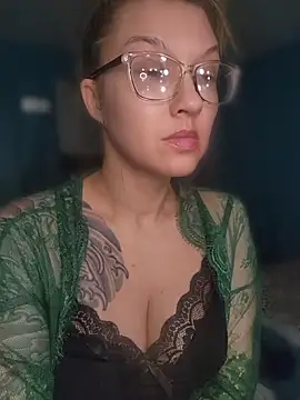 NicolePearl online show from June 16, 12:57 am