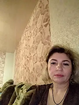 NataLilu826 online show from April 4, 7:00 pm