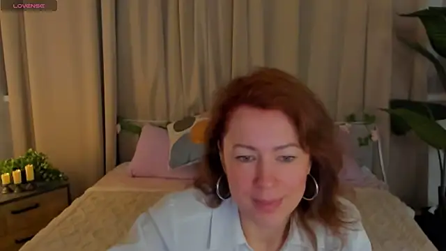 LeticiaRomano online show from April 18, 3:54 am