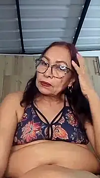 HOT LATINA20 online show from July 2, 1:49 am