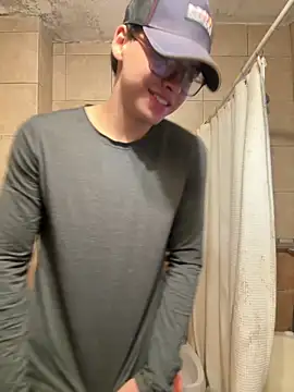 Snapshot of jossmacsi chatting on April 12, 4:56 pm jossmacsi online show from April 12, 4:56 pm