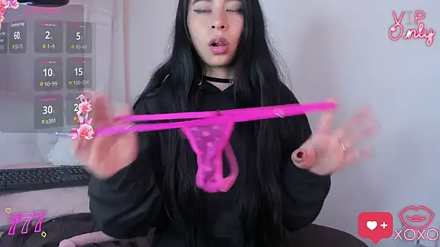 Lillypinky1 online show from April 5, 3:42 pm