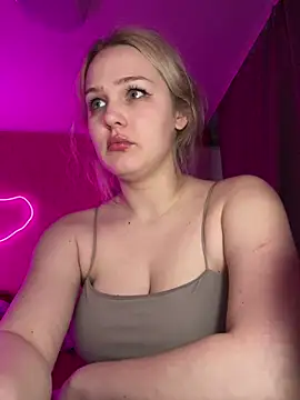 keeeessyyy online show from March 28, 2:44 am