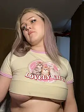 keeeessyyy online show from April 26, 1:47 am