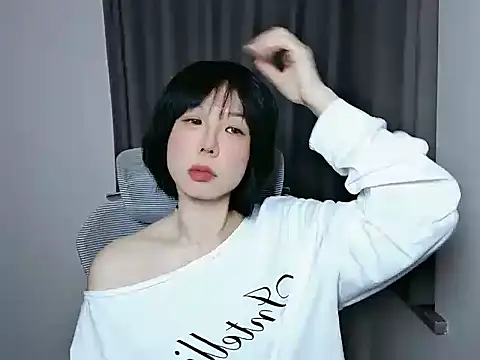 lin lin 520 520 online show from March 13, 3:40 pm