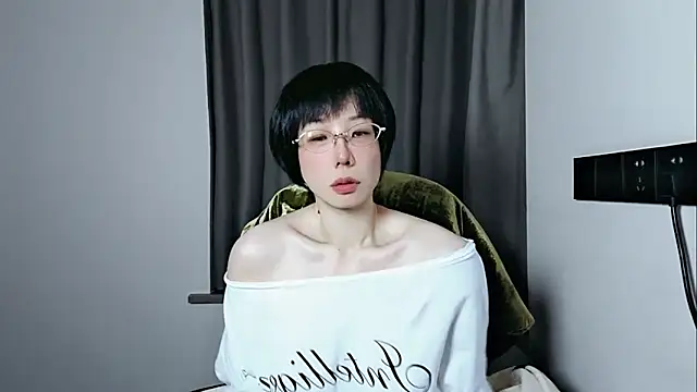 lin lin 520 520 online show from April 30, 4:35 pm