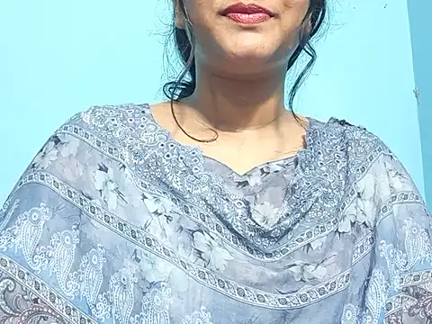 Emma 4433 online show from April 2, 1:42 pm