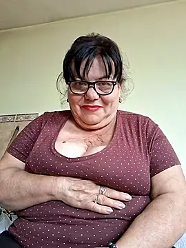 HotMilf80 online show from March 19, 11:03 am