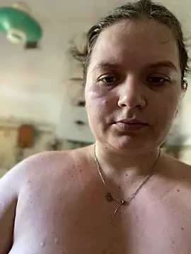 Snapshot of Nenssy555 chatting on August 5, 1:36 pm Nenssy555 online show from August 5, 1:36 pm