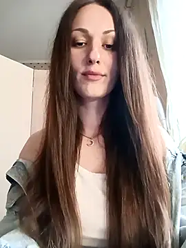 LunaCrystall online show from April 18, 3:49 pm