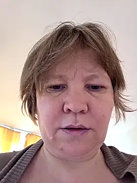 LOLA-LOLA  online show from May 4, 8:32 am