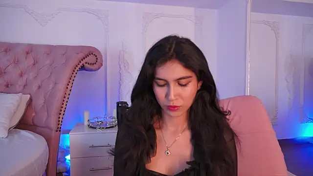 Snapshot of LucianaBlanco_ chatting on June 30, 8:54 pm LucianaBlanco online show from June 30, 8:54 pm