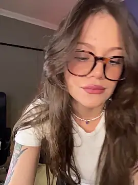 Tallulah Kinky online show from May 29, 7:45 pm