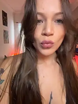 Tallulah Kinky online show from May 30, 9:01 pm