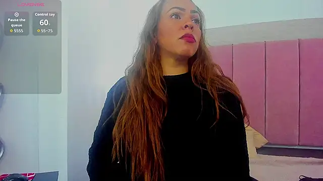 Helenn Moore online show from June 11, 12:14 pm