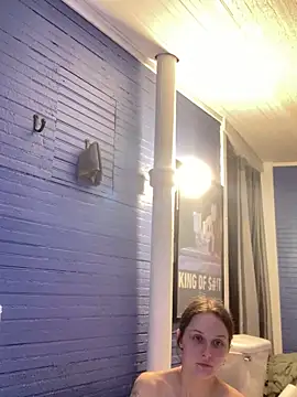 urfavgamergurl online show from May 22, 7:41 pm