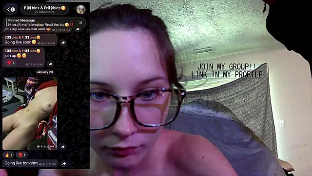 urfavgamergurl online show from July 3, 3:07 pm