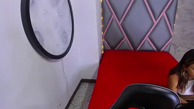 Wolf Kitty online show from April 5, 11:29 am