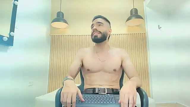 JEAN LEWIS2 online show from March 26, 7:41 pm