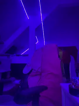 Snapshot of nomercy0807 chatting on March 22, 10:13 pm nomercy0807 online show from March 22, 10:13 pm