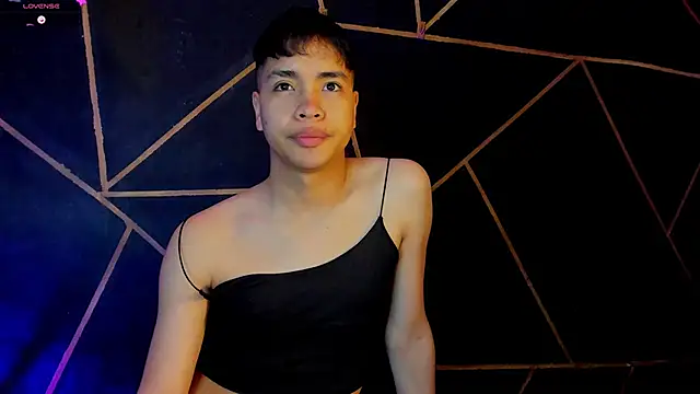 Snapshot of Lee_Colee chatting on May 31, 1:14 am Lee Colee online show from May 31, 1:14 am