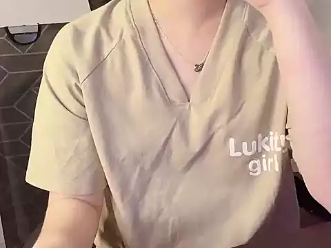 hunhun122 online show from April 14, 4:02 pm